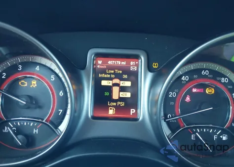 2016 Dodge Journey Crossroad z USA, uszkodzony, nr VIN 3C4PDCGBXGT107257